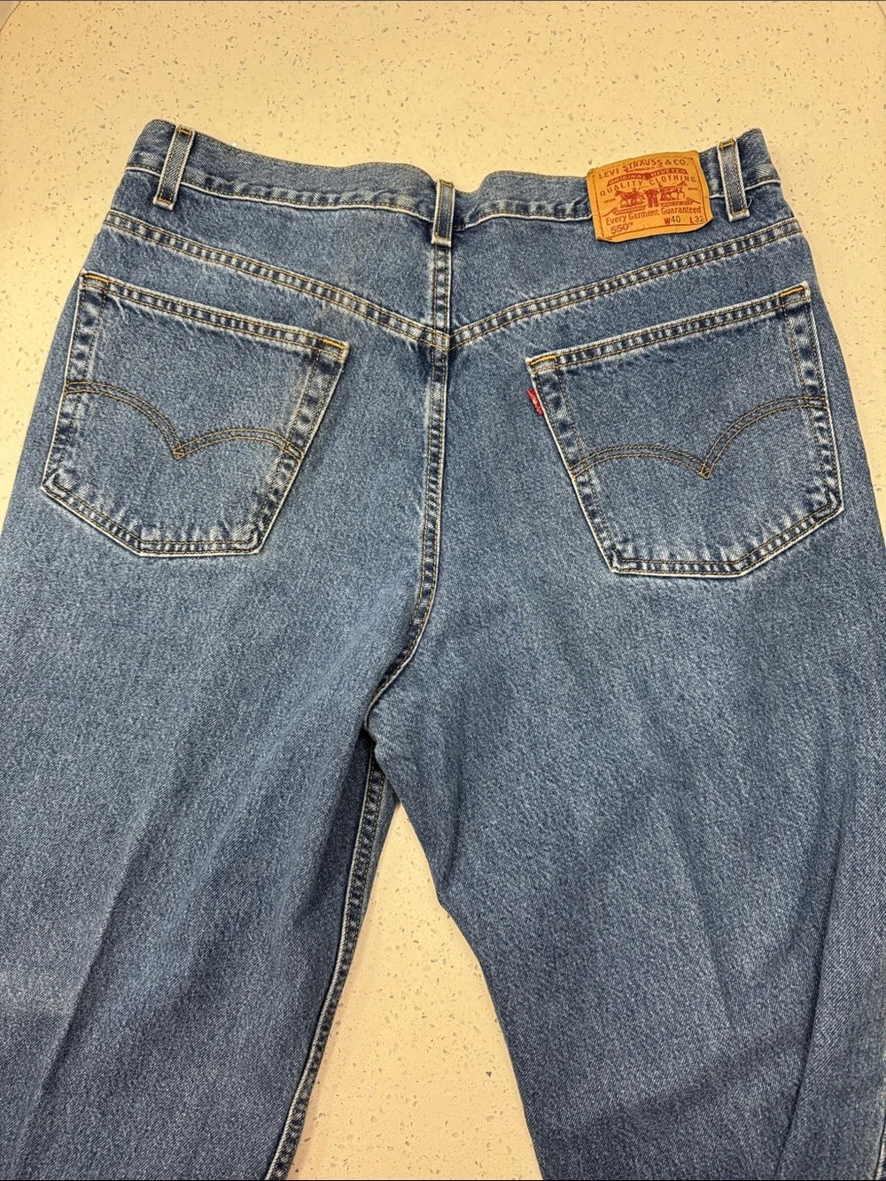 Levi's 550 Relaxed Jeans in Classic Blue Denim 40x32